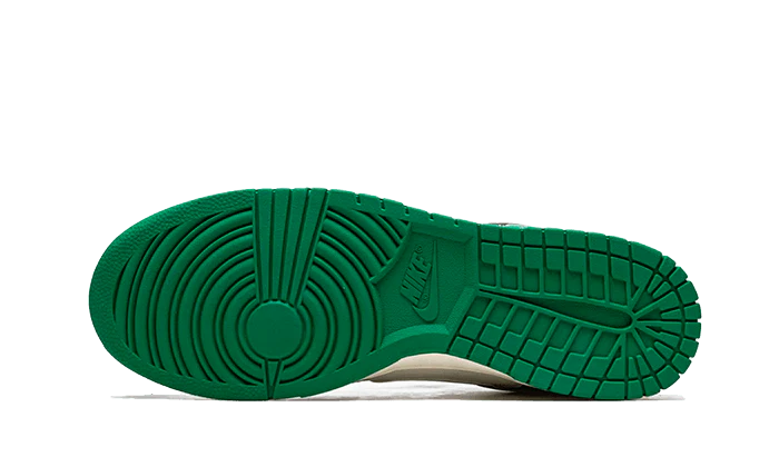 Dunk Low SE Lottery Green Pale Ivory - Image 3