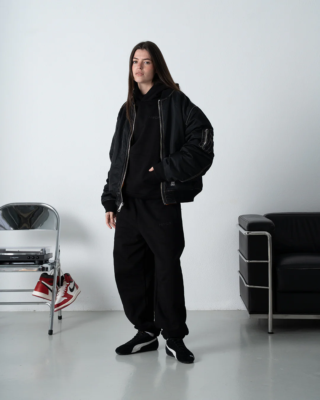 Everyday Hoodie Black - Image 4