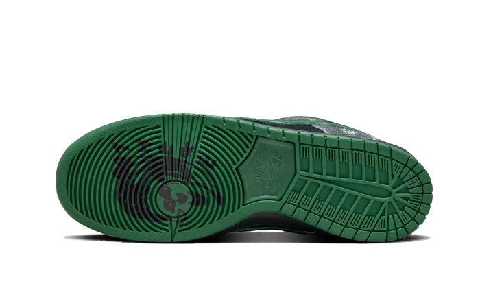 Nike SB Dunk Low There Skateboards - Image 3