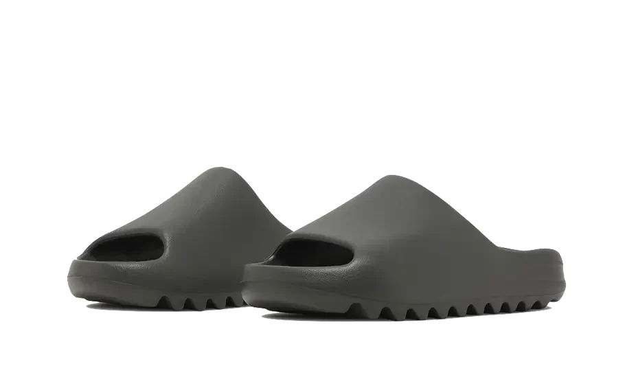 Yeezy Slide Dark Onyx - Image 2